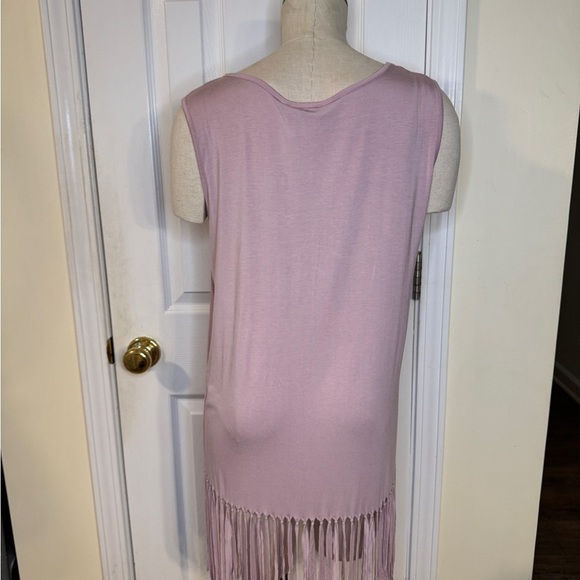 POL Mauve Fringe Tank Top Asymmetrical Hem Boho Festival Shirt Size Small NWT - Picture 2 of 6